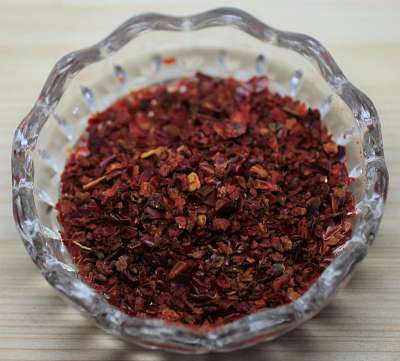 Paprikaflocken rot geschnitten 1kg (1-3mm)